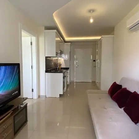 Angels Da Havuzlu 1+1 * アランヤ